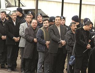 Tension in KCK hearing due to language crisis