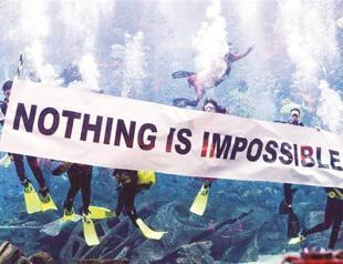 Unconventional catwalk presented underwater