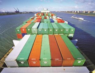 Rotterdam harbor chalks up new record