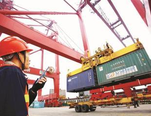 China tames growth in the final quarter of 2011