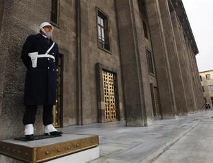 Police take over guard duty at Turkish Parliament