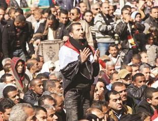 Masses rally in Egypt to mark ‘bloodiest’ day