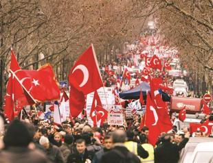 Turkish ties with France face crucial test on genocide bill