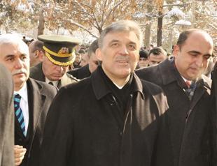 CHP presses Gül to veto tenure bill