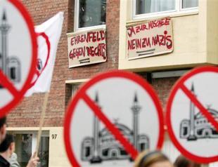 Turkish media demands apology for German spoof of Turks