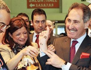 Crisis makes tourism seek new markets