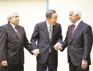 Christofias refuses to go to UN unless deal reached