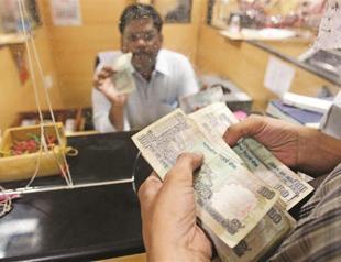 India set to raise lending, keeps rates on hold