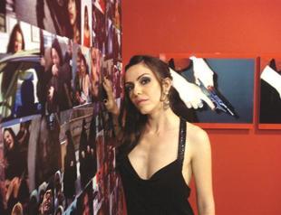 Artist Karolin Fişekçi speaks at Fatih Altaylı’s program