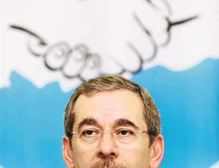 Şener warns against partisan constitution