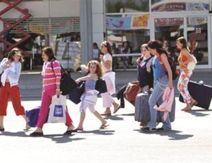 Less Iranians visit Turkey as rial falls