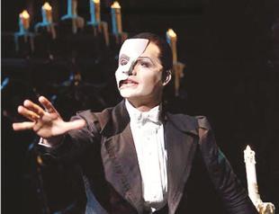 Longest show staged 10,000th performance