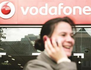 Vodafone weighing bid for C&W