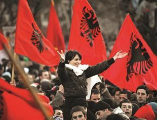 Northern Kosovo Serbs go to polls despite Belgrade