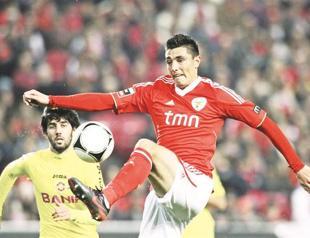 Freezing St Petersburg awaits Benfica