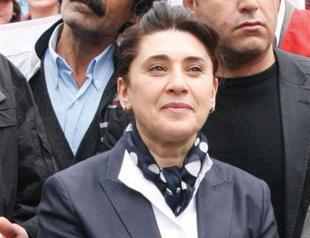 Kurds should not lay down arms, Zana says