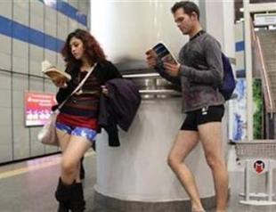 No pants subway event reaches Istanbul