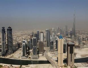 Skyscrapers have unhealthy link to financial crises: bank