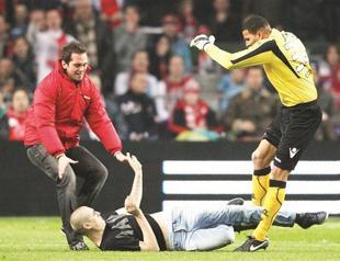 Children only to watch Ajax