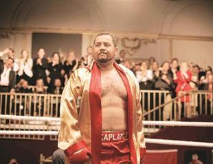 Ata Demirer premieres his new film abroad