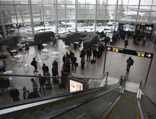 US arrests British couple on terror charges for Twitter jokes