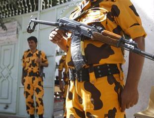 Yemen minister escapes assassination bid: witnesses