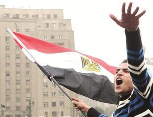 Egypt’s military rulers move for democracy