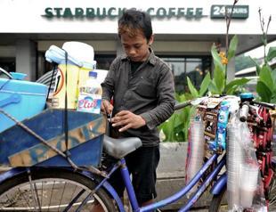 Starbikes: the poor Indonesians Starbucks