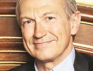 Chief L’Oreal exec to return stock options