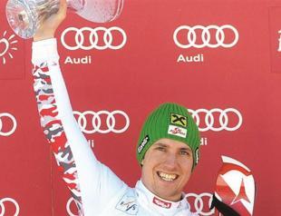 Double win puts Austrian Hirscher closer to Kostelic