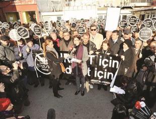 Dink lawyers demand deatils of phone records