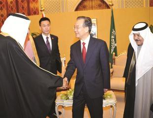 Iran tells Gulf to avoid adventurers