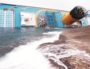 Captain blamed for cruise ship mishap