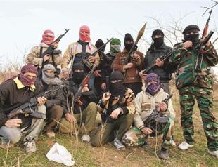 Foes of al-Assad step up pressure