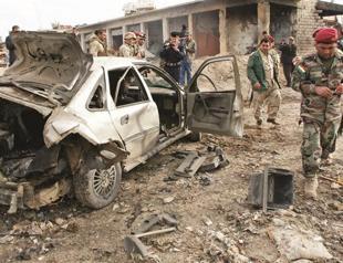 Seperate car bombs kill twelve in Iraq