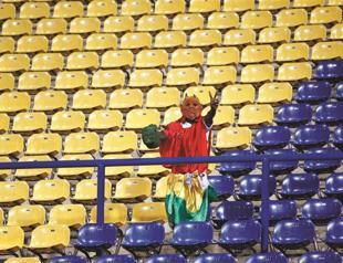 Gabon distributes tickets in attempt to fill the stadiums