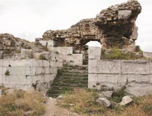 Works start for İznik’s theater