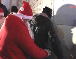 Santa cops hunt molesters on New Years Eve