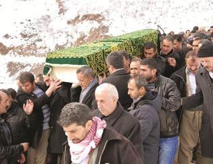 Car bombing kills one, injures 28 in Hakkari