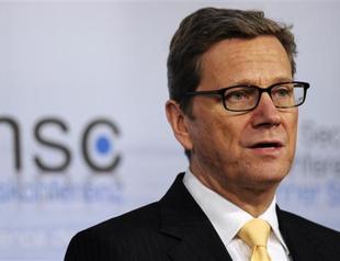 Germany expels four Syrian diplomats: minister