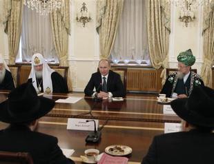 Putin wins backing of Russias religious leaders
