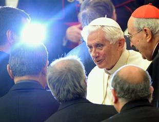 Pope launches Twitter account