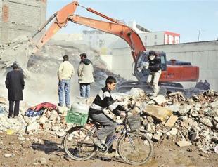 Mayor says Quake-hit Van still in dire straits