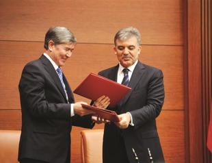 Turkeys president, ruling party at odds over top generals arrest