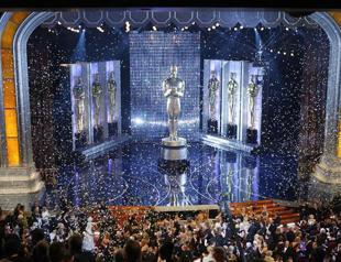 Bankrupt Kodak asks to pull name from Oscars theater