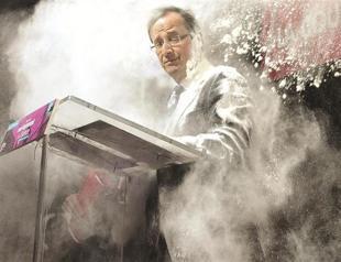 French frontrunner attacked with flour during speech