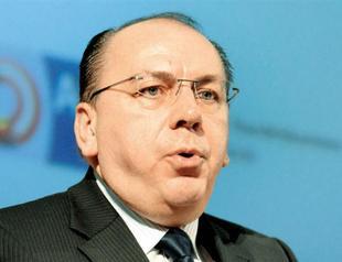 Germany hopeful of spring, risks remain