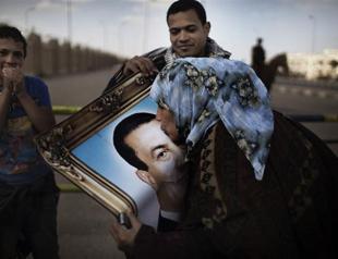 Egypt prosecution: Mubarak deserves death penalty