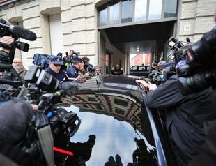 French cops detain Strauss-Kahn for questioning on sex ring