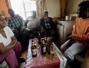 Hollywood smash: Alcohol in movies linked to child boozing